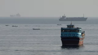 Tehran: Strait of Hormuz is under Iranian control