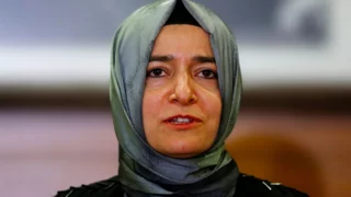 Turkey fund crisis reaches AKP leadership