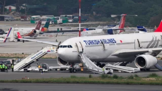 Passengers safely evacuated from Turkish Airlines aircraft in Nepal