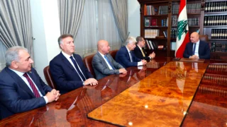 Aoun presses Palestinian envoy on camp disarmament