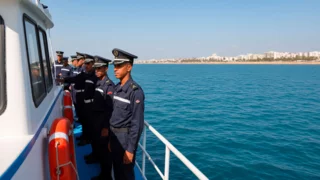 Rescue effort underway after migrant boat sinks off Tunisia