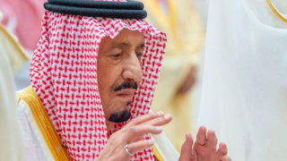 King Salman, Crown Prince Mohammed bin Salman perform Eid Al-Fitr prayers