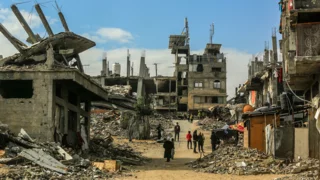 Israel aims to extend control across 70% of Gaza