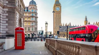 UK sanctions Iranian banker for supporting Iran's Guards