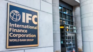 IFC signs $1 billion in new deals with Iraq