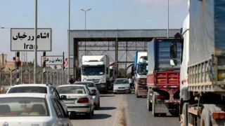 Iraq closes three border crossings with Iran after drone attack on Saudi pipeline