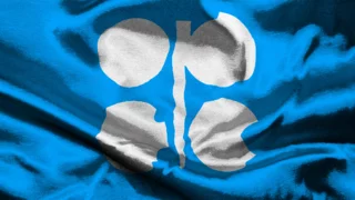 Oil slips 1% on growing angst over delayed OPEC+ meeting