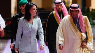 Syria talks being held in Riyadh with Western and regional participation