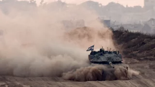 Seven Israeli soldiers killed in Gaza, pressure on Netanyahu for ceasefire