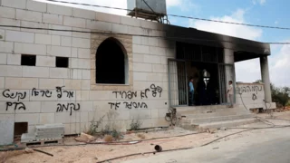 Israeli Army moves against settlers besieging Palestinian village