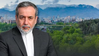 Iran’s FM heads to Pakistan amid talk revival hopes