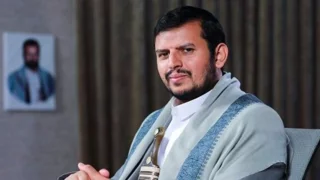 Israel attacks Yemeni ports, warns that Houthi leader is a target