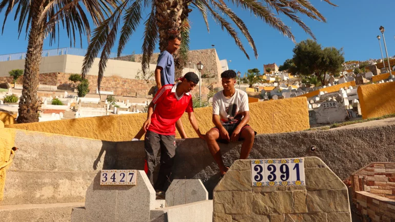 Ceuta calls for urgent transfer of migrant minors