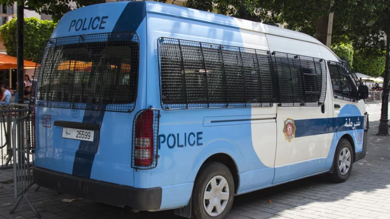 Tunisian police clash with youths in Kairouan after man's death