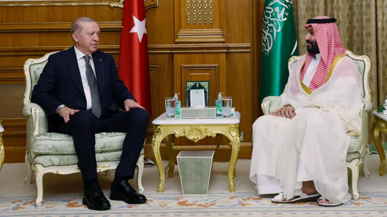 Saudi Arabia, Turkey, Pakistan pledge mutual defence as Middle East turmoil escalates