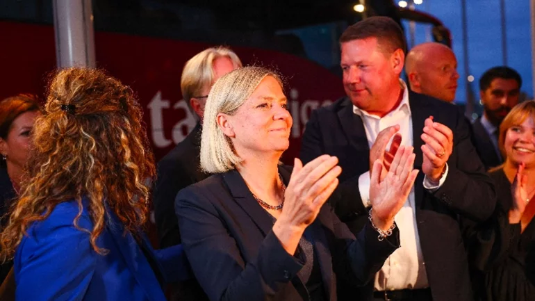 Centre-left bloc leads in Swedish vote, polls show
