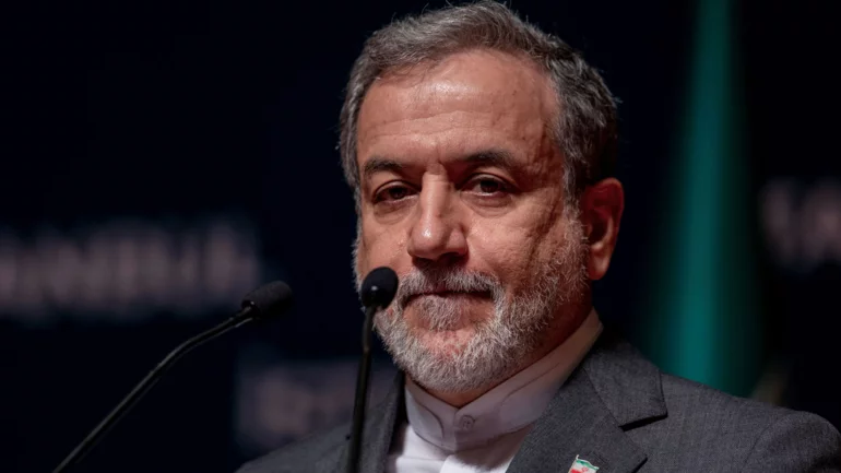 Iran's negotiators head to Switzerland