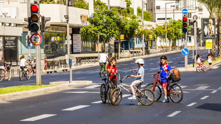 Bikes take over as Israel falls silent