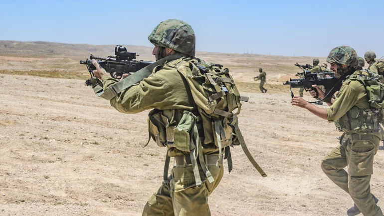 Israeli forces authorized to respond to threats