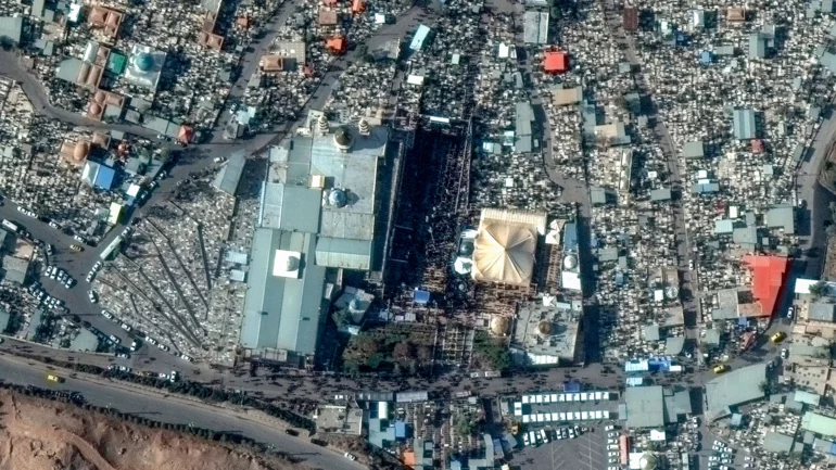 Iran leaders vow revenge at funeral for bomb attack victims