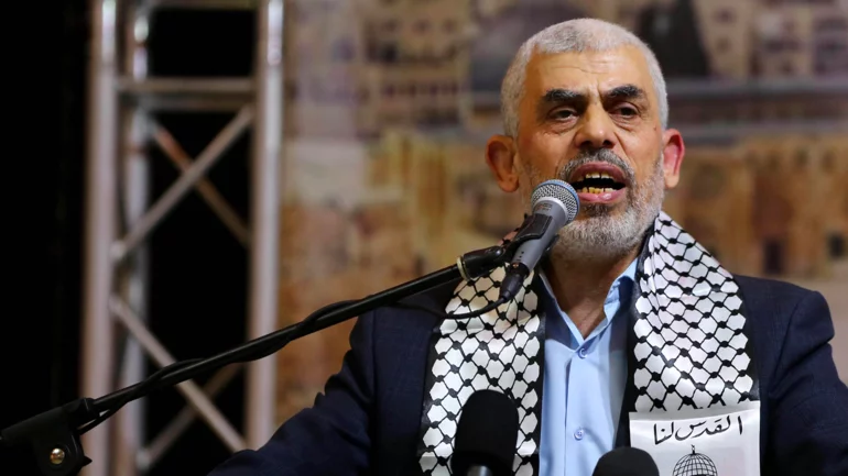 Hamas' Haniyeh meets with Iranian FM in Qatar to talk Gaza situation