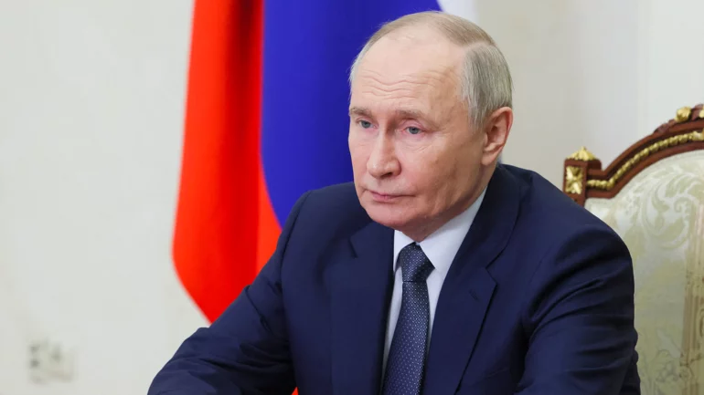 Putin speaks to UAE president on Ukraine and OPEC+