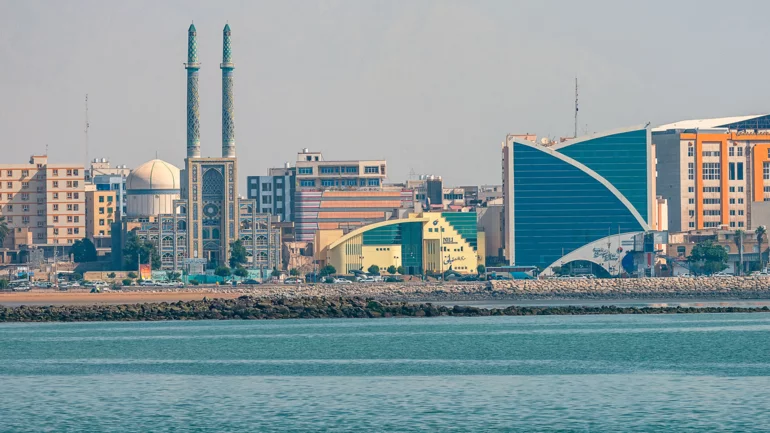 American strikes reported on Qeshm and Bandar Abbas