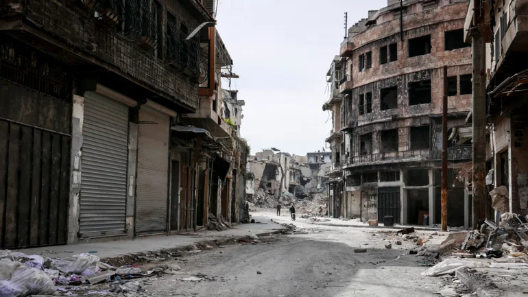Explosions rock military site south of Aleppo