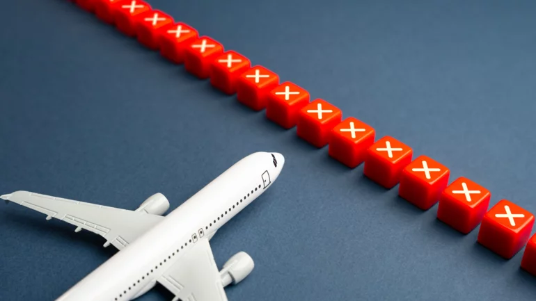 Jordan closes its airspace to foreign airlines