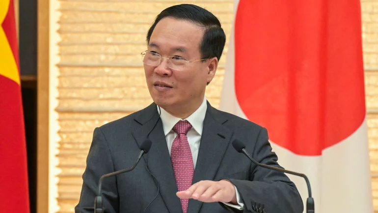 Vietnam names acting president after legislature votes to remove Thuong