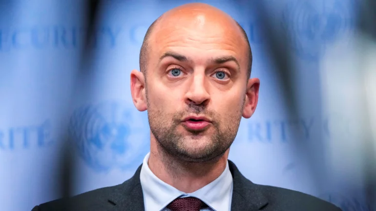 France won't hesitate to restore UN sanctions on Iran if no deal, says foreign minister