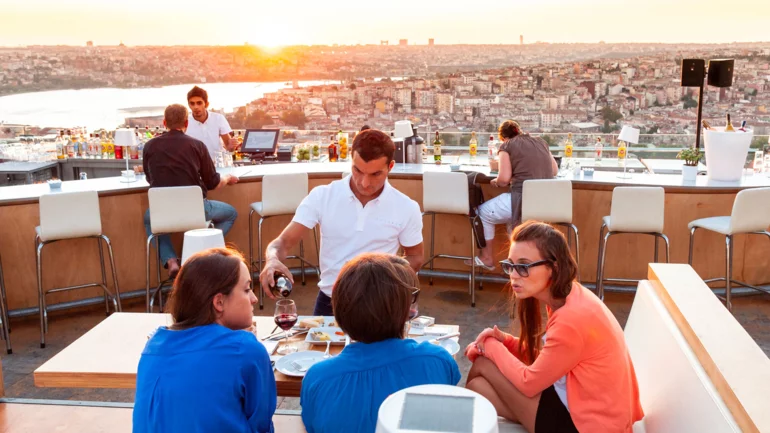 Turks boycott restaurants over high prices