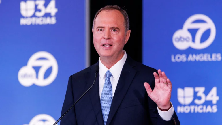 US senator accuses Turkey's Erdogan of democratic backsliding over jailing of rival