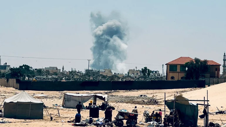 Israeli forces thrust deeper into Rafah as diplomacy falters