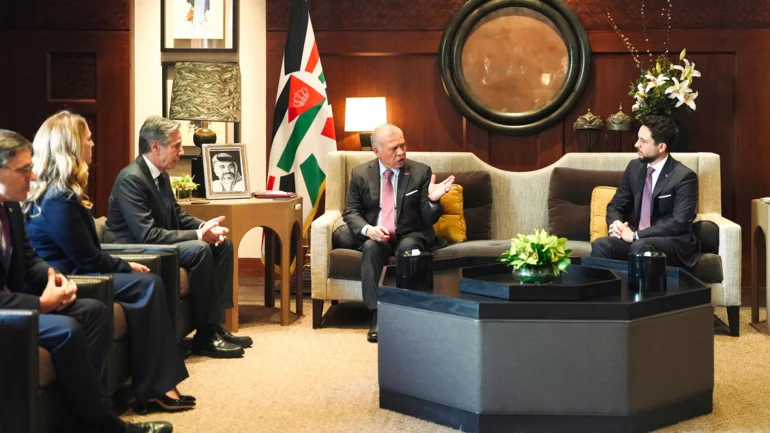 King Abdullah discusses Gaza ceasefire and regional stability with Antony Blinken