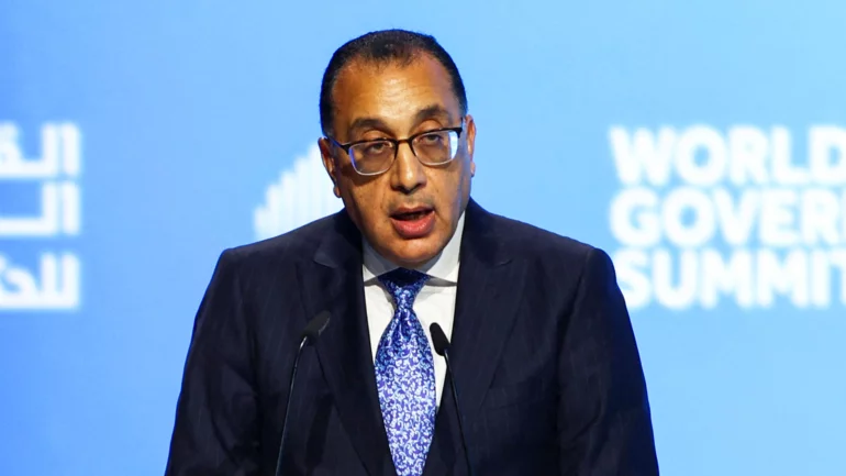 Sisi orders prime minister to form new cabinet