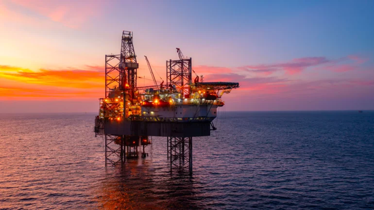 Oil majors pull out of Red Sea, but Egypt’s energy ambitions stay afloat