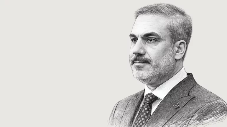 Turkey's Foreign Minister defends Iran's finest democrats