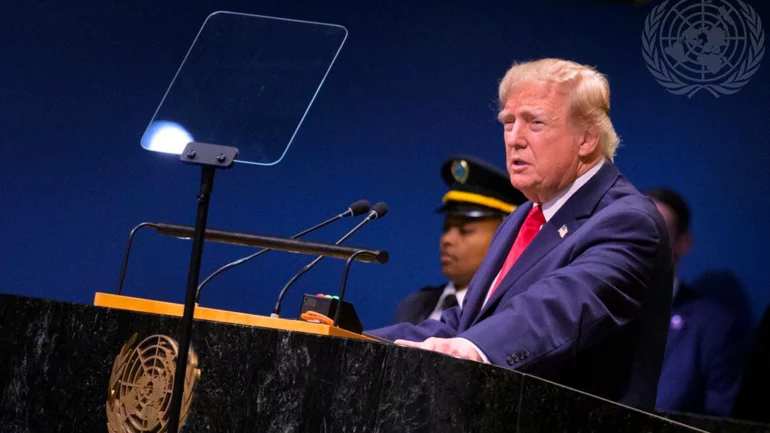 Trump urges complete isolation of Iran