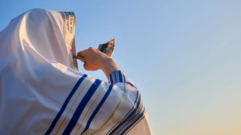 Israel bolsters military presence over the holidays