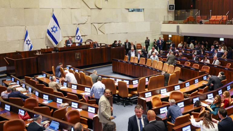 Israel takes first step toward snap polls