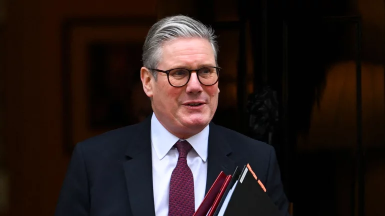 UK offers Ukraine peacekeeping troops as European resolve hardens