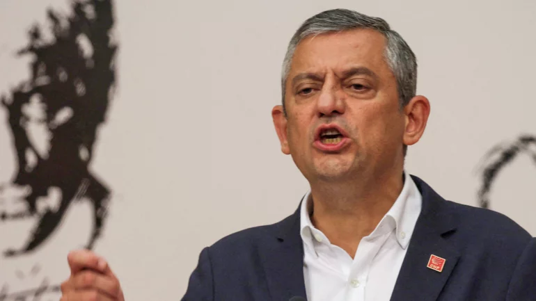 Turkey arrests 13 over opposition vote that chose ousted leader
