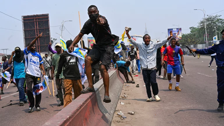 Congo police break up protests against proposed constitutional changes