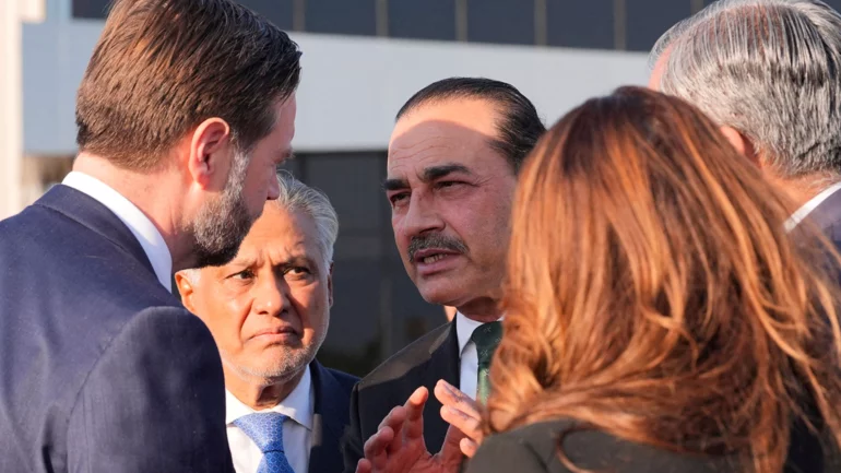 No deal, but dialogue lives on