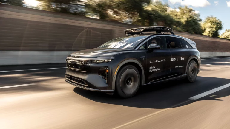 Abu Dhabi hosts Uber’s first driverless service abroad