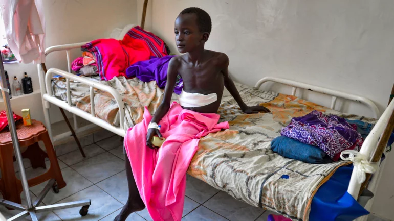 Last hospital in Darfur's al-Fashir raided, hundreds feared dead, UN and Sudanese officials say