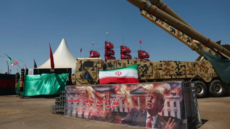 Iran threatens Gulf states over Trump's Iran policy