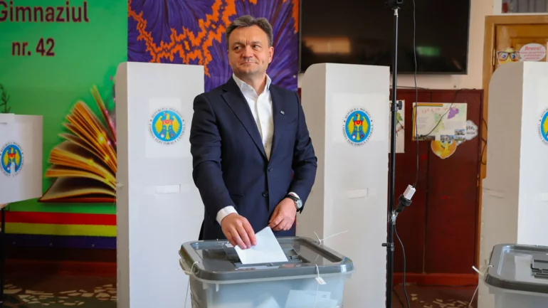 Moldova's ruling pro-EU party pulls ahead in parliamentary election