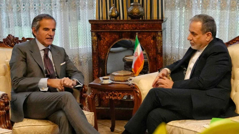 Iran foreign minister met IAEA chief ahead of nuclear talks